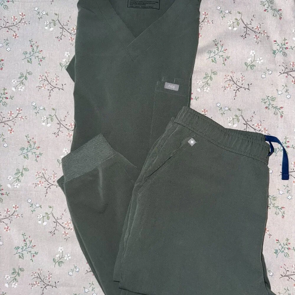 FIGS Mens Scrubs Green Technical Collection Set Size Large - EUC - Picture 2 of 3